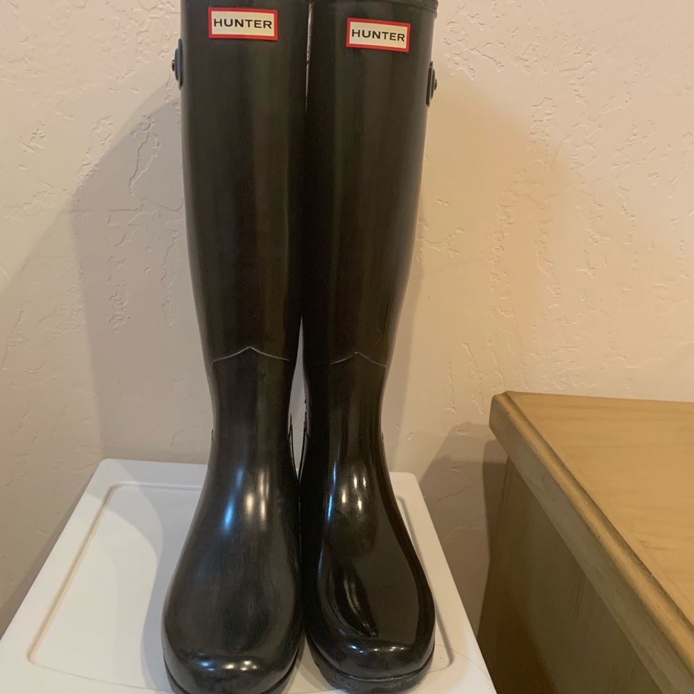 Hunter Glossy Boots Size 8